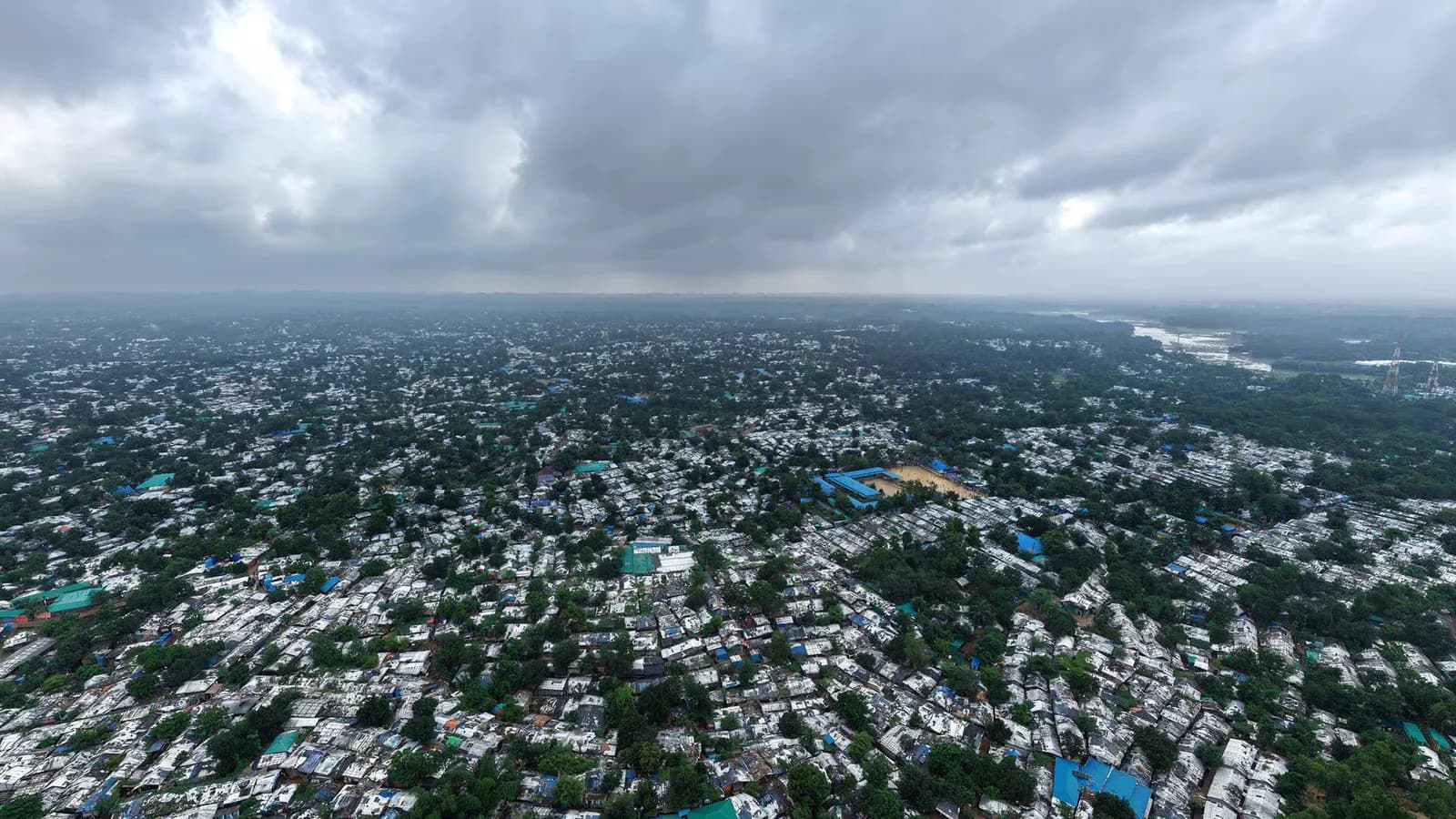 Las lluvias monzónicas dejaron 15 muertos y miles de desplazados en Cox’s Bazar