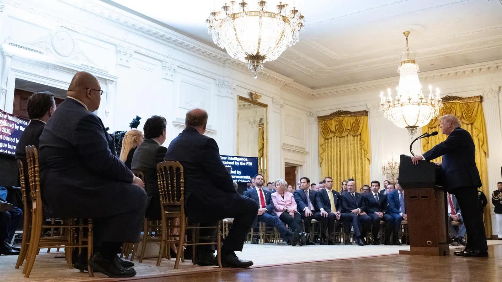 Trump pidió sumar a Irán al proyecto republicano de sanciones contra Rusia