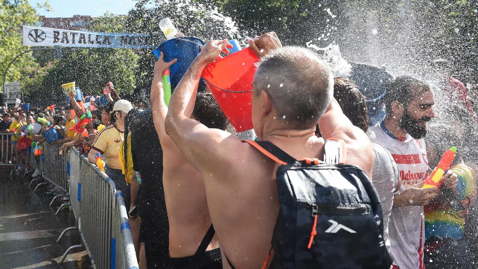 La Batalla Naval vuelve a mojar Vallecas antes de la final del Mundial