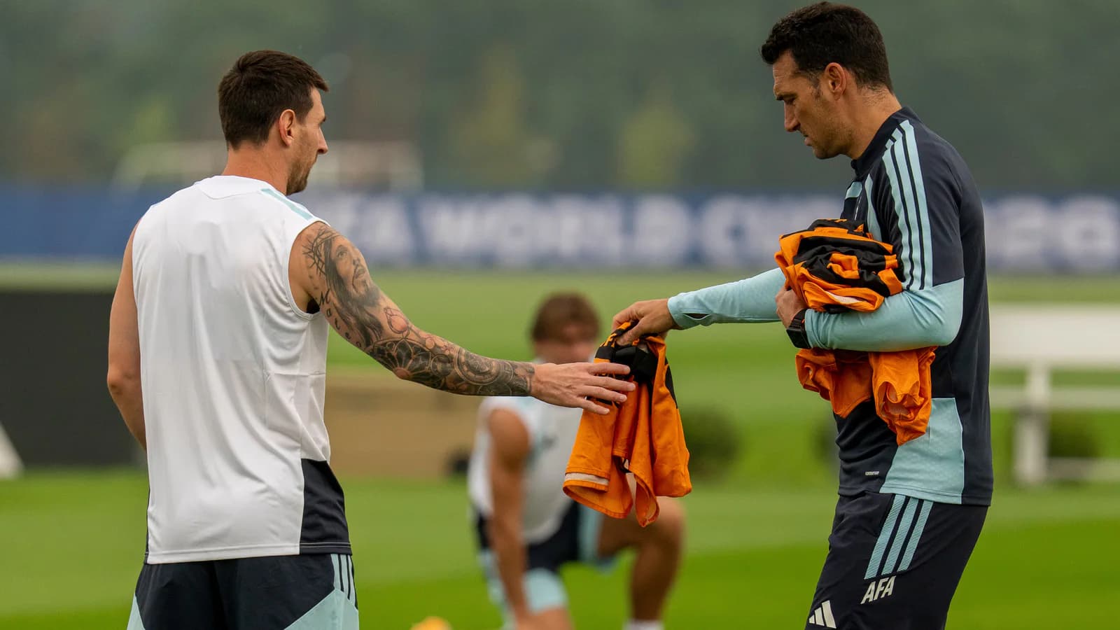 Scaloni mantiene el misterio y evalúa cambios para la final ante España