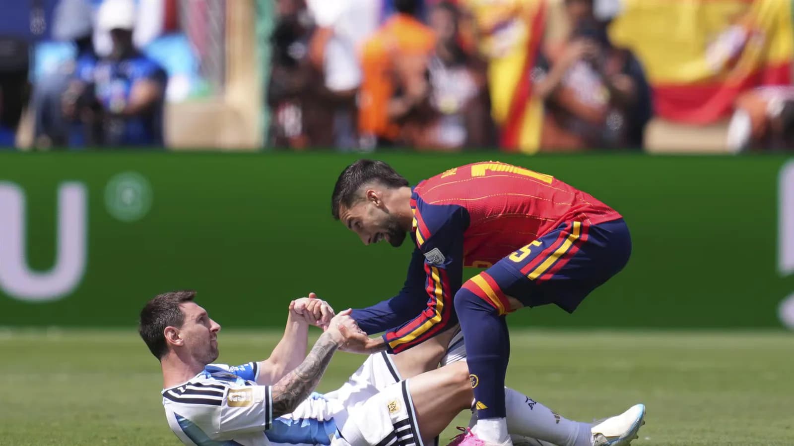 Álex Baena celebró el título mundial de España: “Es un puto sueño”