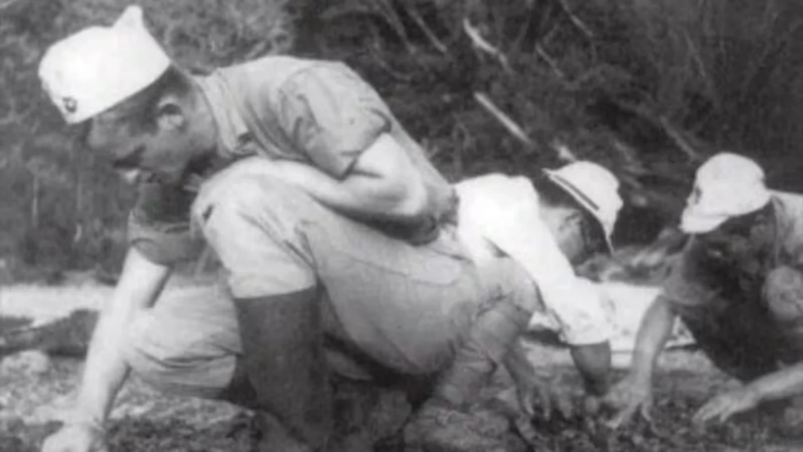 El secreto sobre los aviadores capturados en Chichijima que salió a la luz décadas después