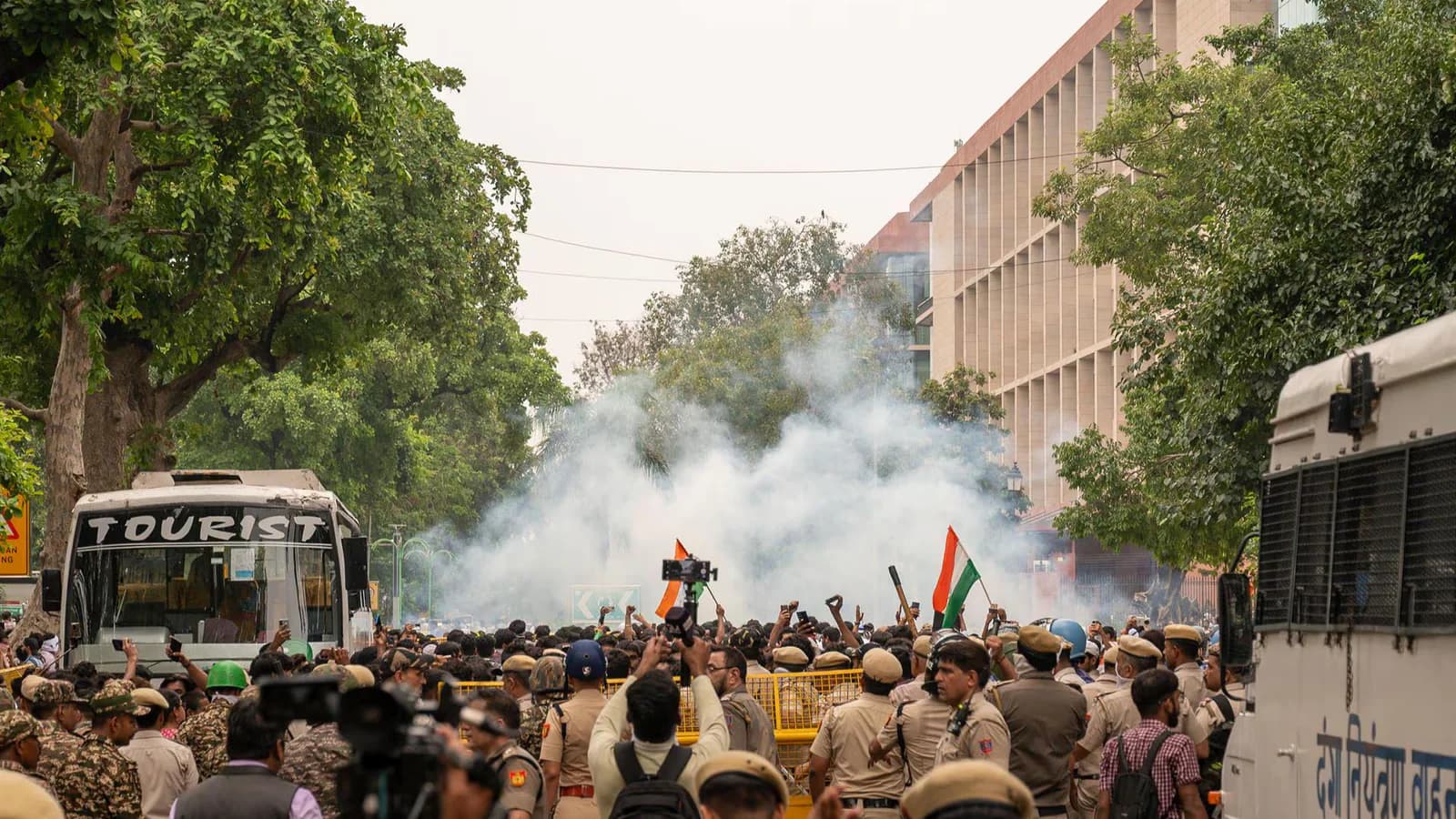 Protestas en Nueva Delhi: 60 heridos y 70 detenidos por enfrentamientos