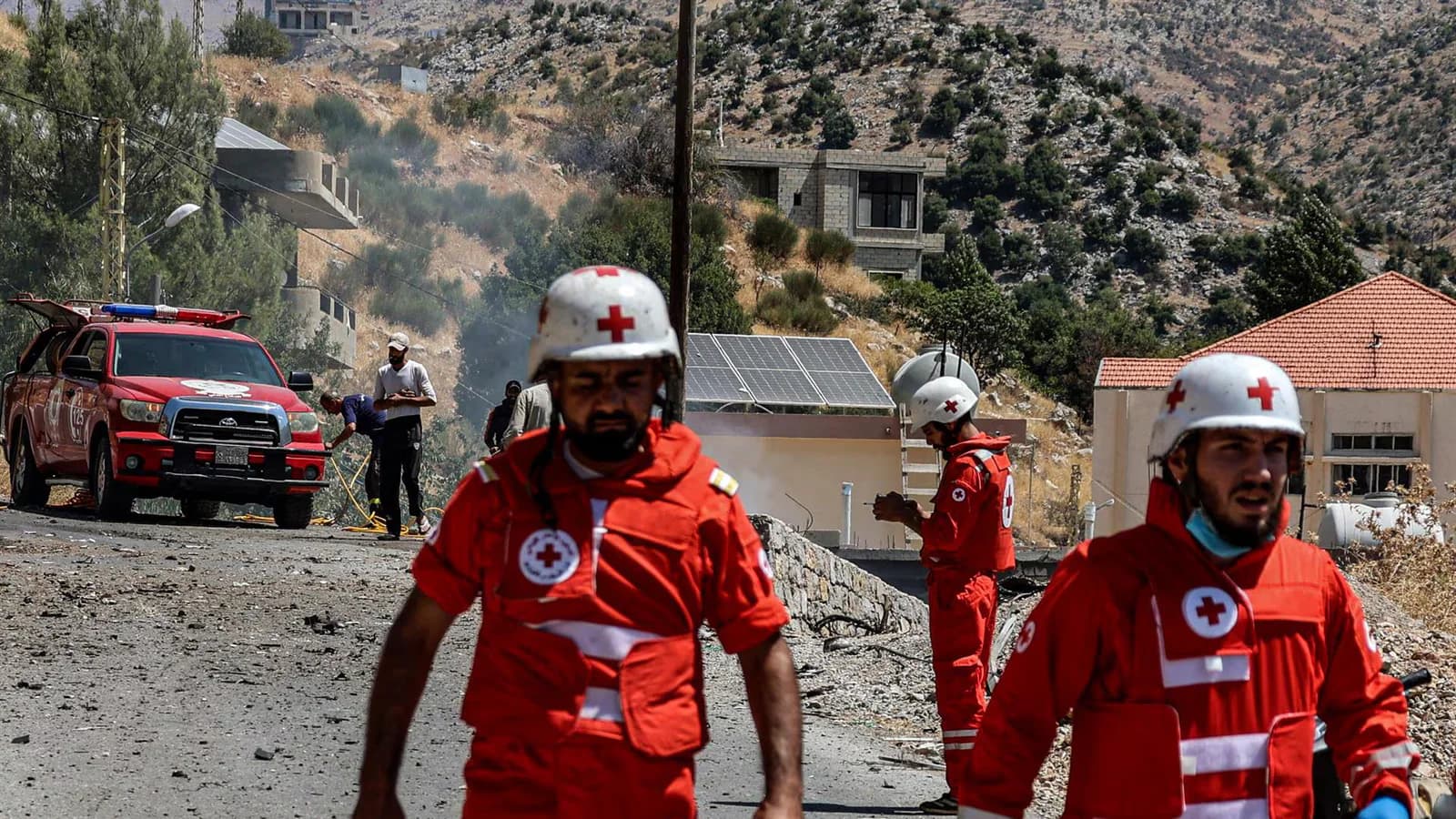 Dos paramédicos heridos por la explosión de una mina en el sur de Líbano