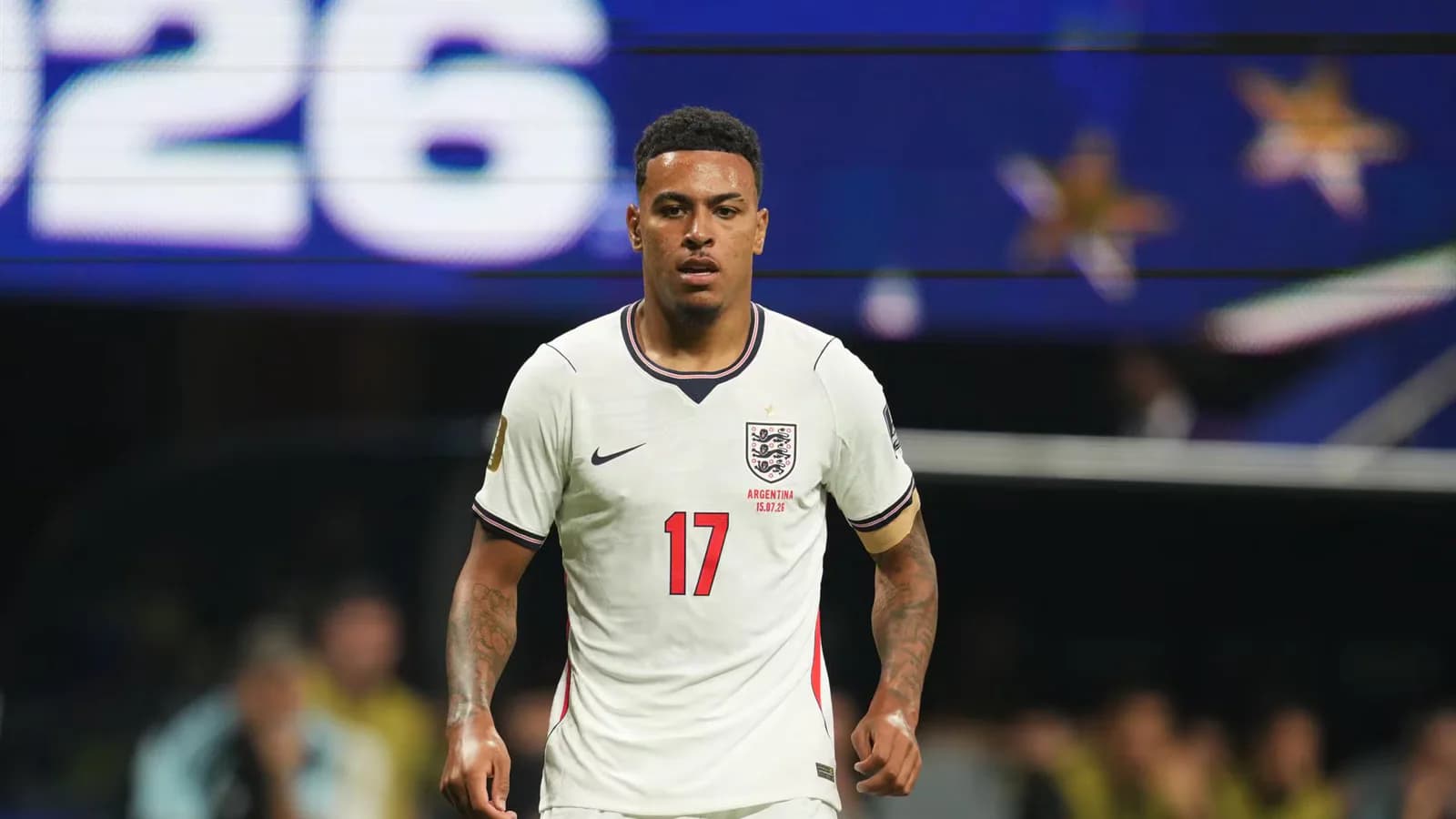 Morgan Rogers firmó con Chelsea un contrato hasta 2033