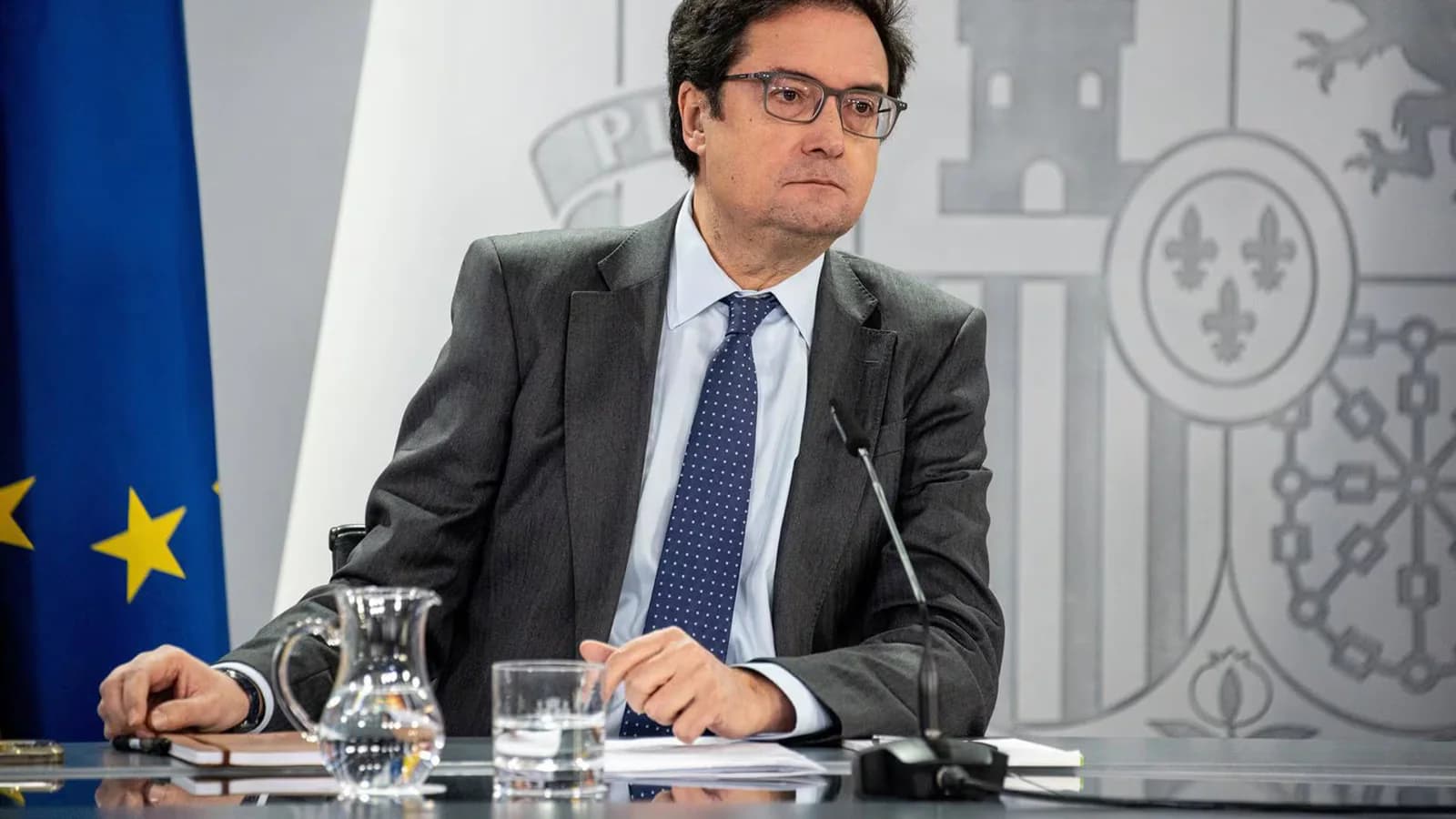 Óscar López cuestionó a Feijóo y lo acusó de acercar el PP a Vox
