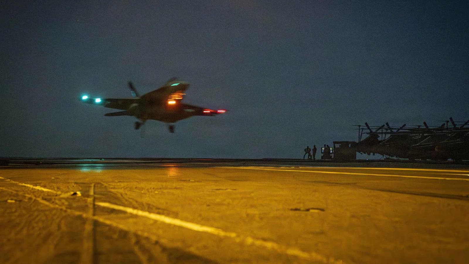 Estados Unidos completa su duodécima noche consecutiva de ataques contra Irán