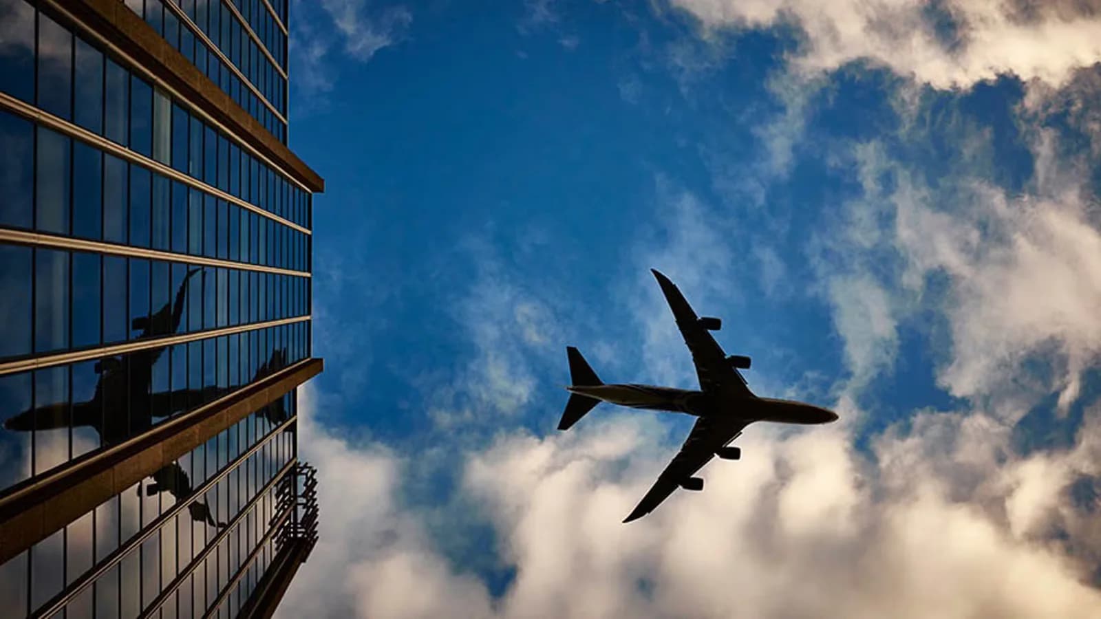 La EASA extiende hasta el 31 de agosto la alerta aérea sobre el Golfo