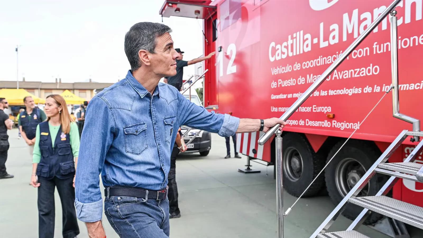 Sánchez reunirá al comité estatal de emergencias por los incendios en Madrid y Ávila