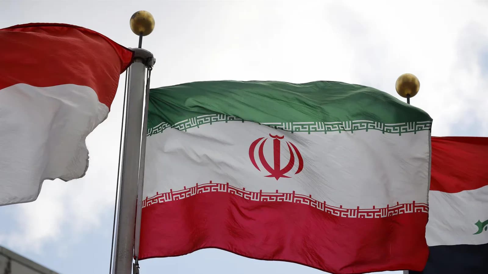 Irán afirma que atacó con drones bases de Estados Unidos en Bahréin y Jordania