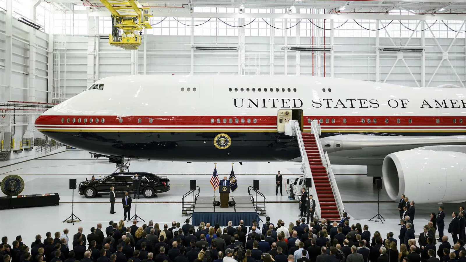 Retiran las citaciones contra periodistas por informar sobre el nuevo Air Force One