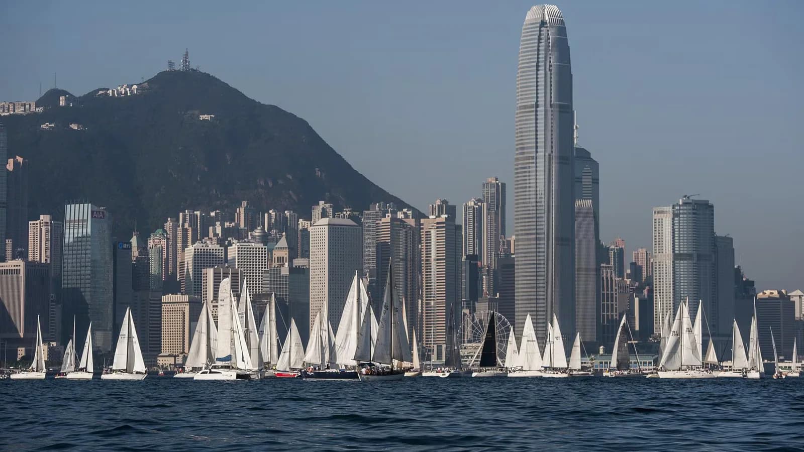 La Bolsa de Hong Kong reducirá requisitos para atraer más empresas y OPV