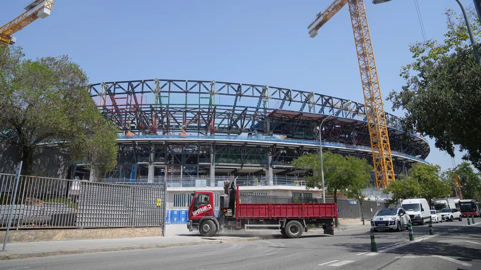 El FC Barcelona se puso a disposición de la familia del trabajador fallecido en el Camp Nou