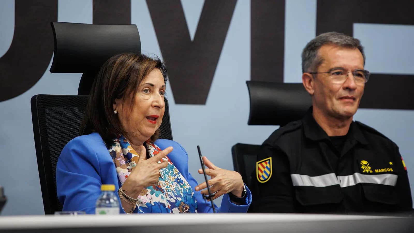 Robles considera suficientes los medios contra los incendios en Madrid y Ávila