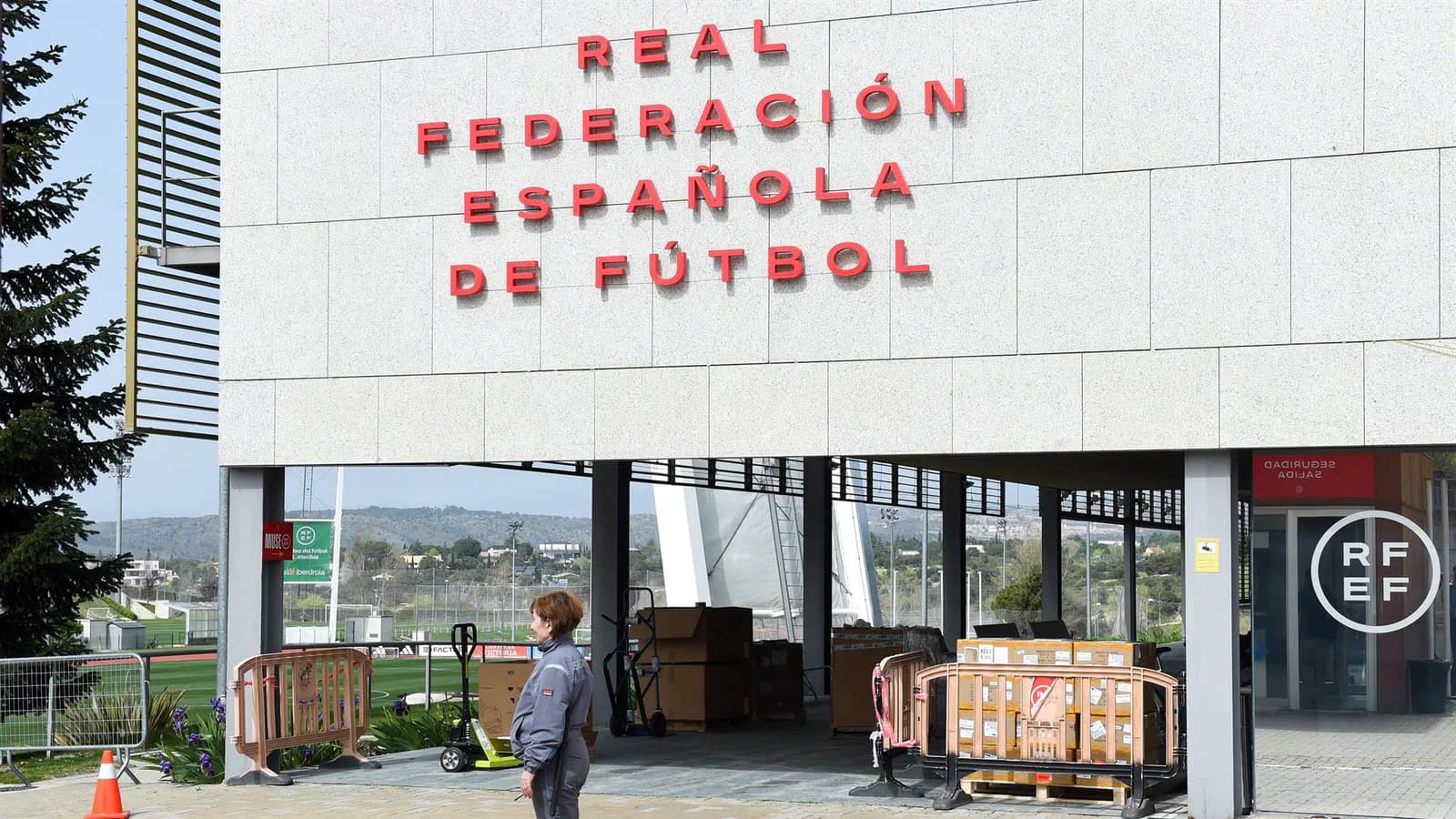 La RFEF alojará en Las Rozas a familias evacuadas por los incendios