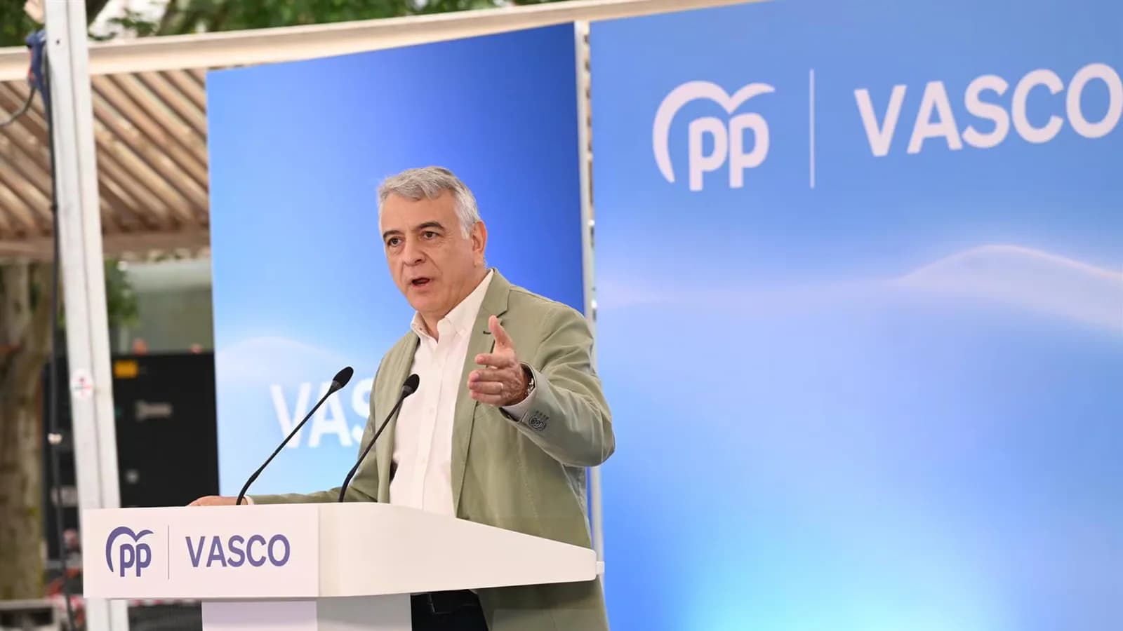 De Andrés acusa al PNV de respaldar a quienes intentaron sabotear una pantalla en Bilbao