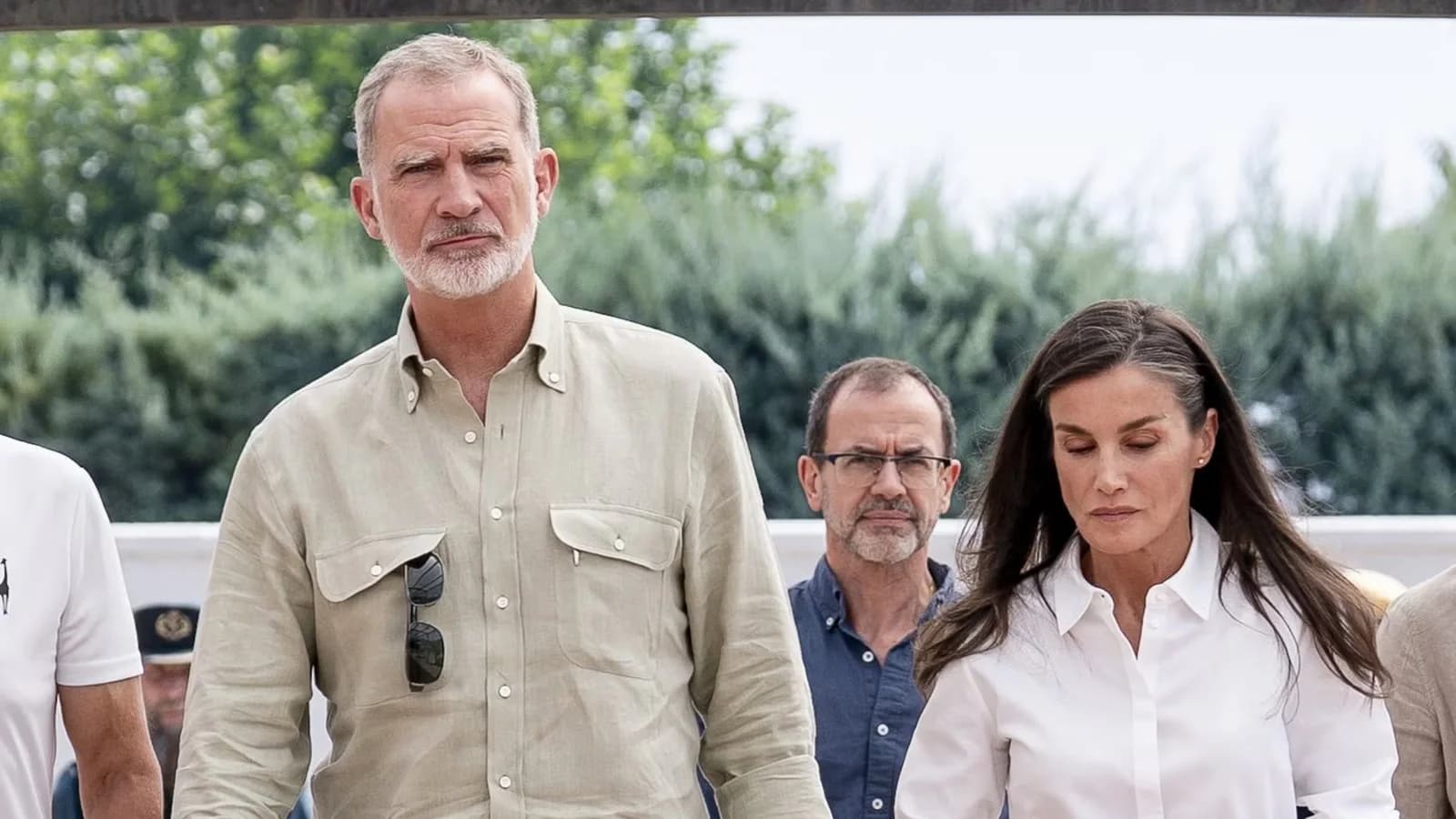 Felipe VI y Letizia visitaron a evacuados por los incendios en Villamanta