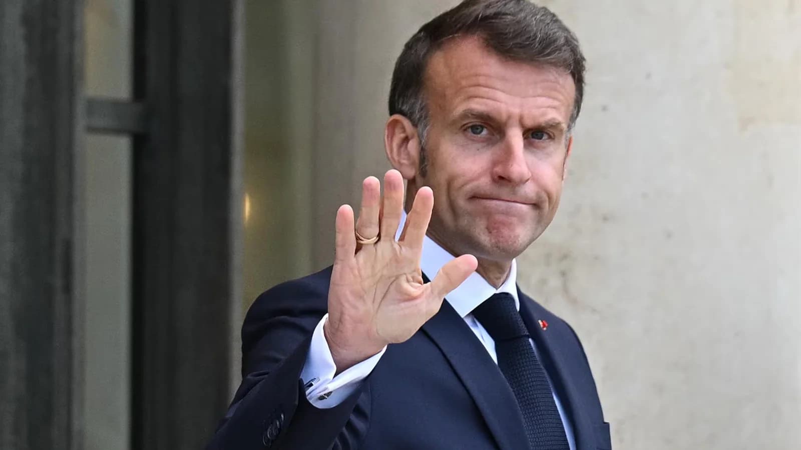 Macron reúne al gabinete de crisis por los incendios forestales en Francia