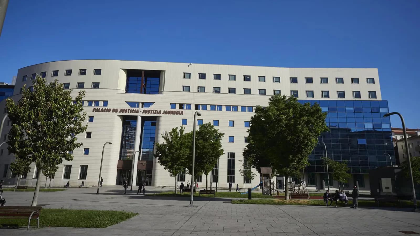 Ratifican la prisión preventiva del acusado de violar a una mujer en Pamplona