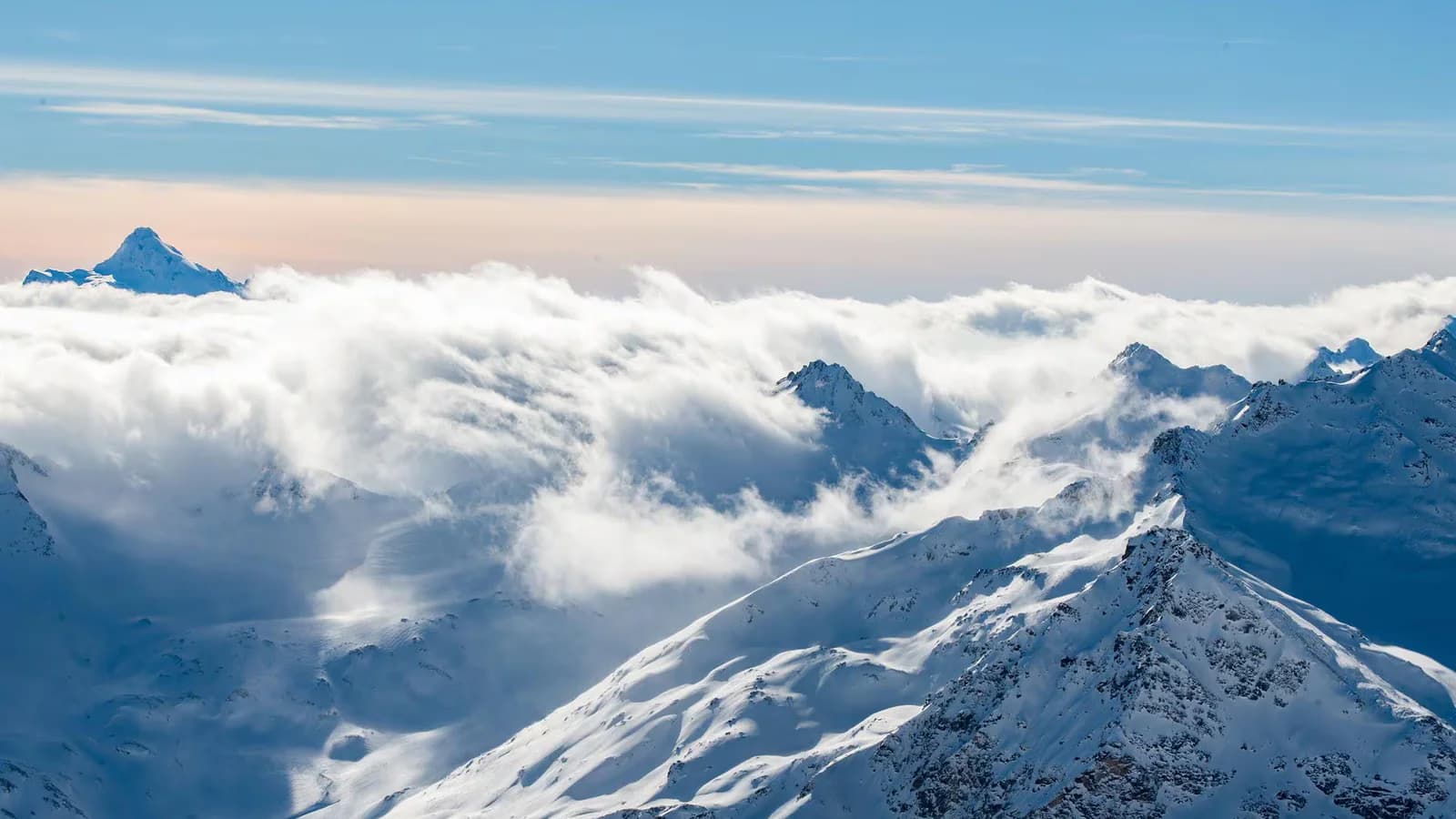 Cinco alpinistas bosnios murieron durante un ascenso al monte Elbrus