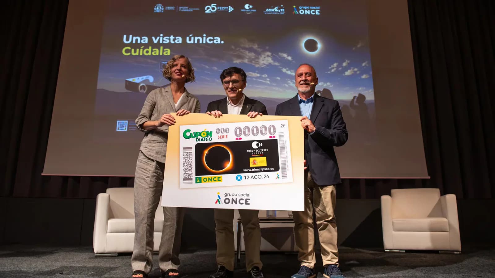 El Gobierno pide evitar viajes para observar el eclipse del 12 de agosto