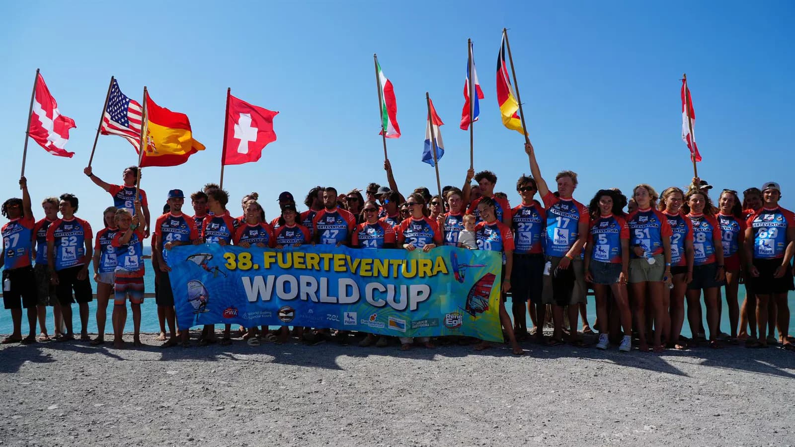 Nía Suardíaz vuelve a competir tras consagrarse campeona mundial en Fuerteventura