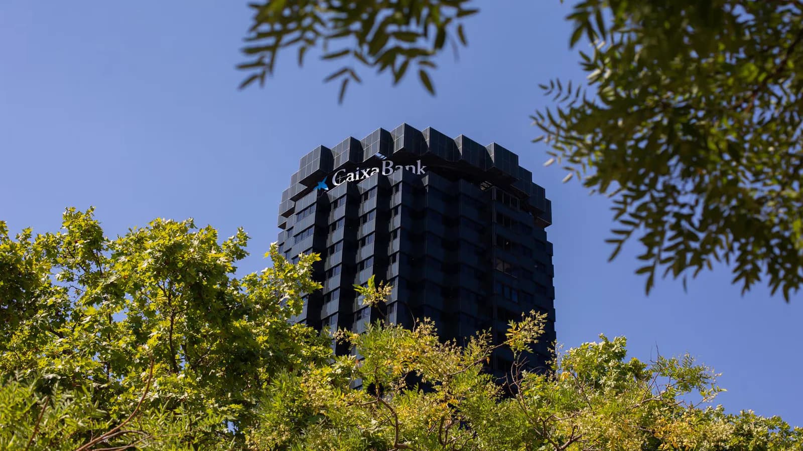 CaixaBank obtuvo un beneficio neto de 3.203 millones hasta junio
