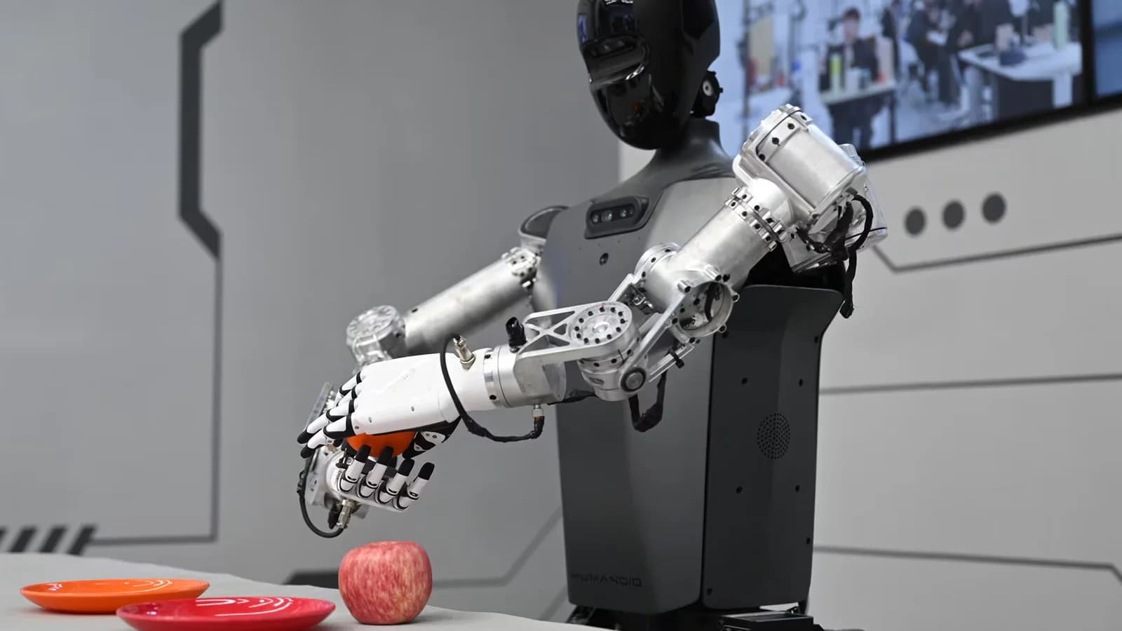 La FCC de Estados Unidos bloquea robots humanoides extranjeros por riesgos de seguridad