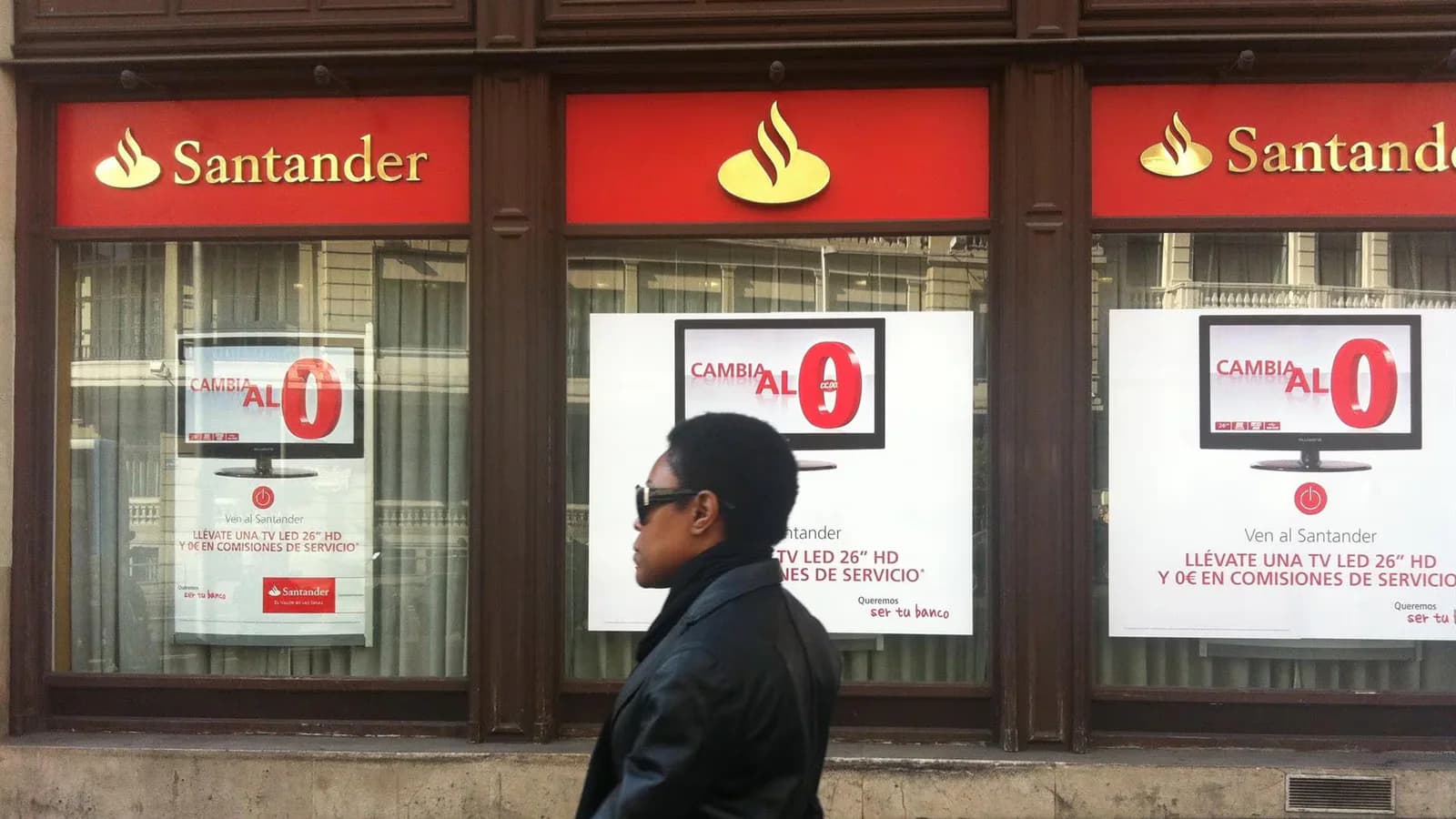 Santander ofrece acciones por el 10% que aún no controla de su filial en Brasil