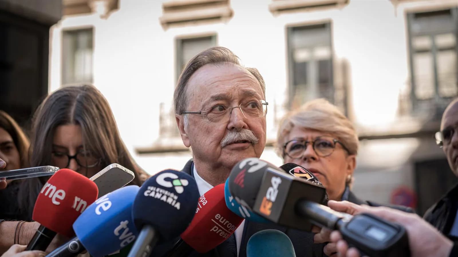 Juan Vivas cuestionó por tardía e insuficiente la respuesta del Gobierno a la crisis en Ceuta