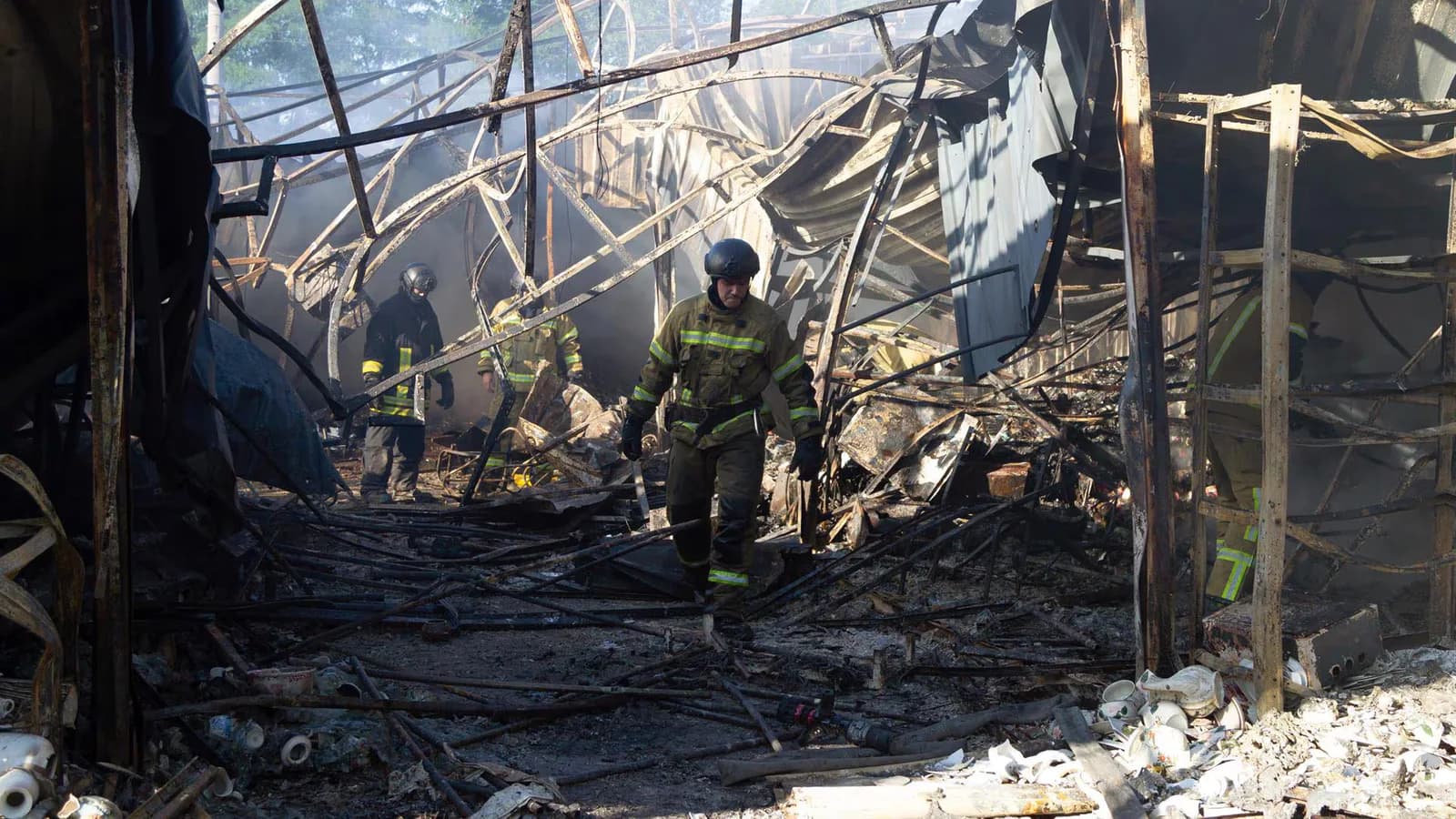 Un muerto y cuatro heridos tras un ataque ruso con misiles balísticos sobre Kiev