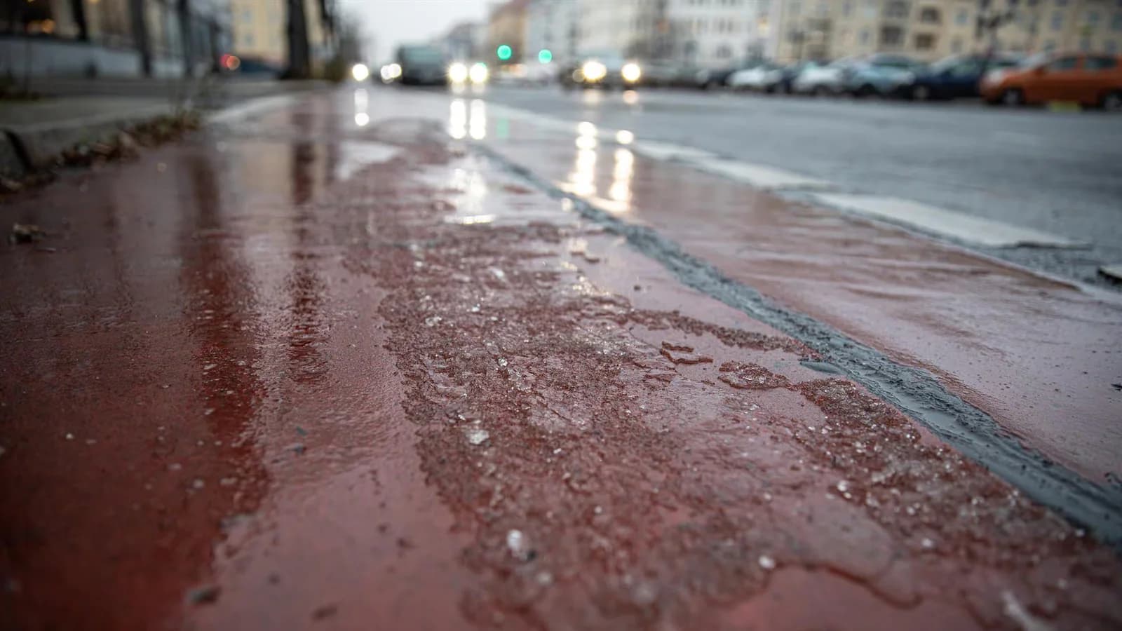 Un muerto y diez heridos por la caída de árboles durante una tormenta en Sajonia