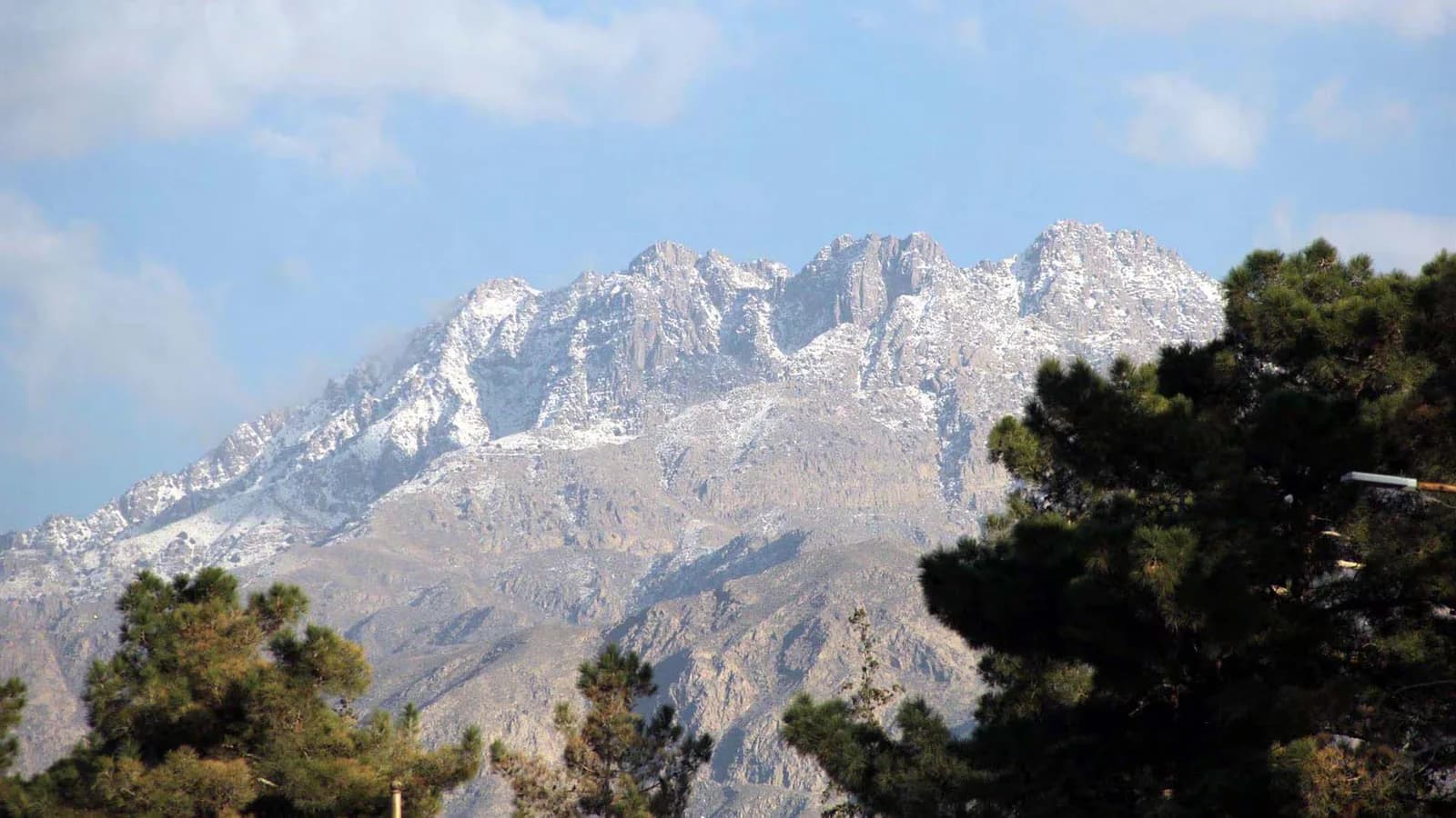 El mal tiempo suspendió la búsqueda de siete montañeros en el Broad Peak