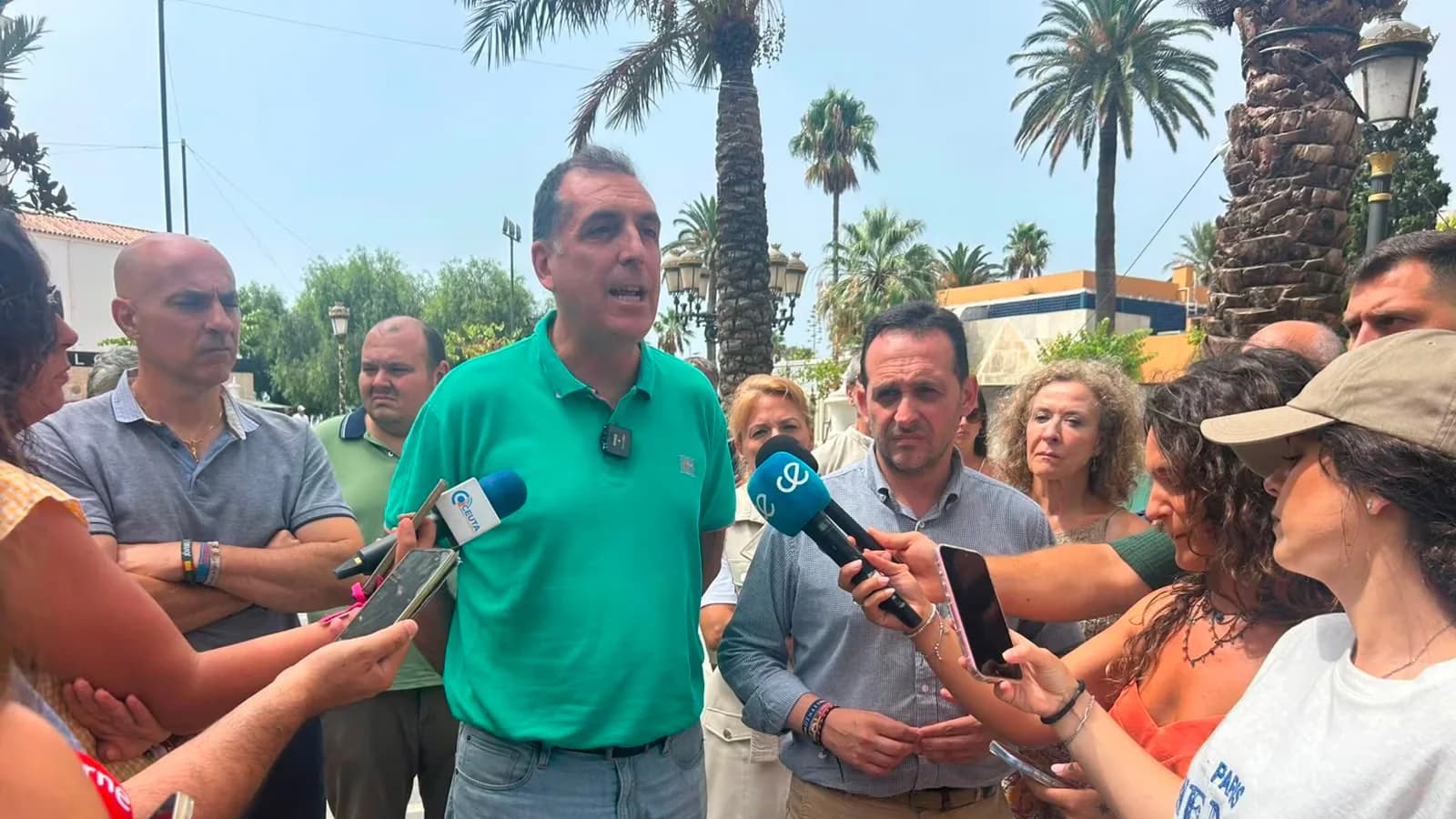 Vox acusa a Sánchez de abandonar a Ceuta y reclama mayor protección para sus habitantes