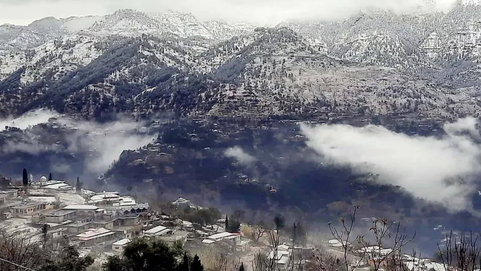 Pakistán confirmó la muerte de diez alpinistas tras una avalancha en el Broad Peak