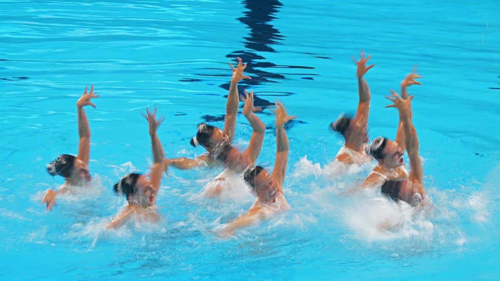 España queda segunda en la preliminar de equipo libre del Europeo de París