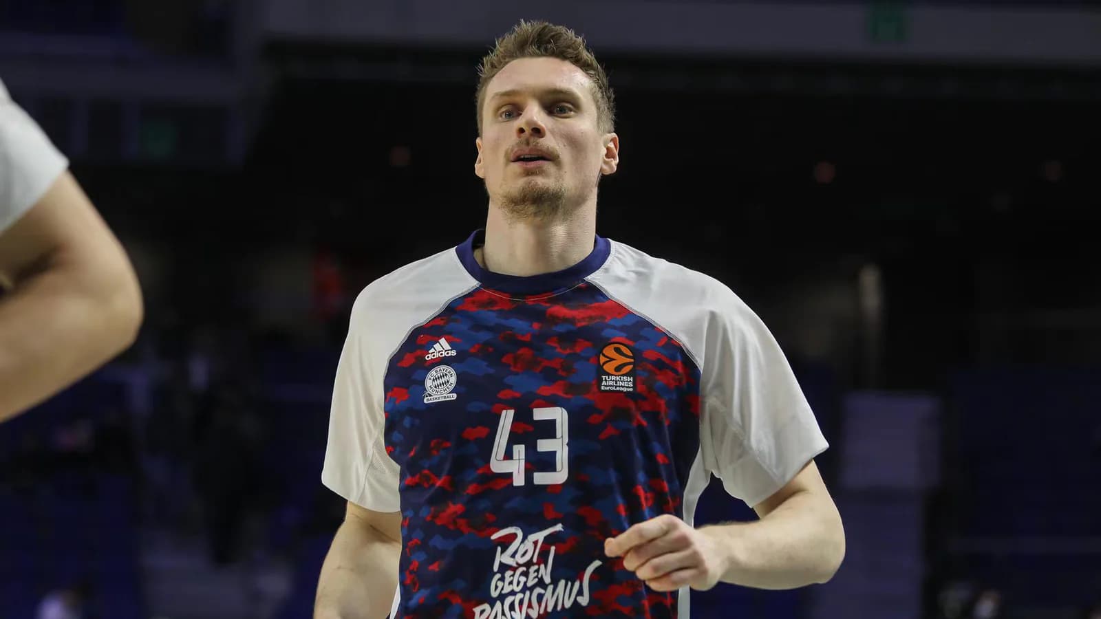 Leon Radosevic llega al MoraBanc Andorra para reforzar el juego interior