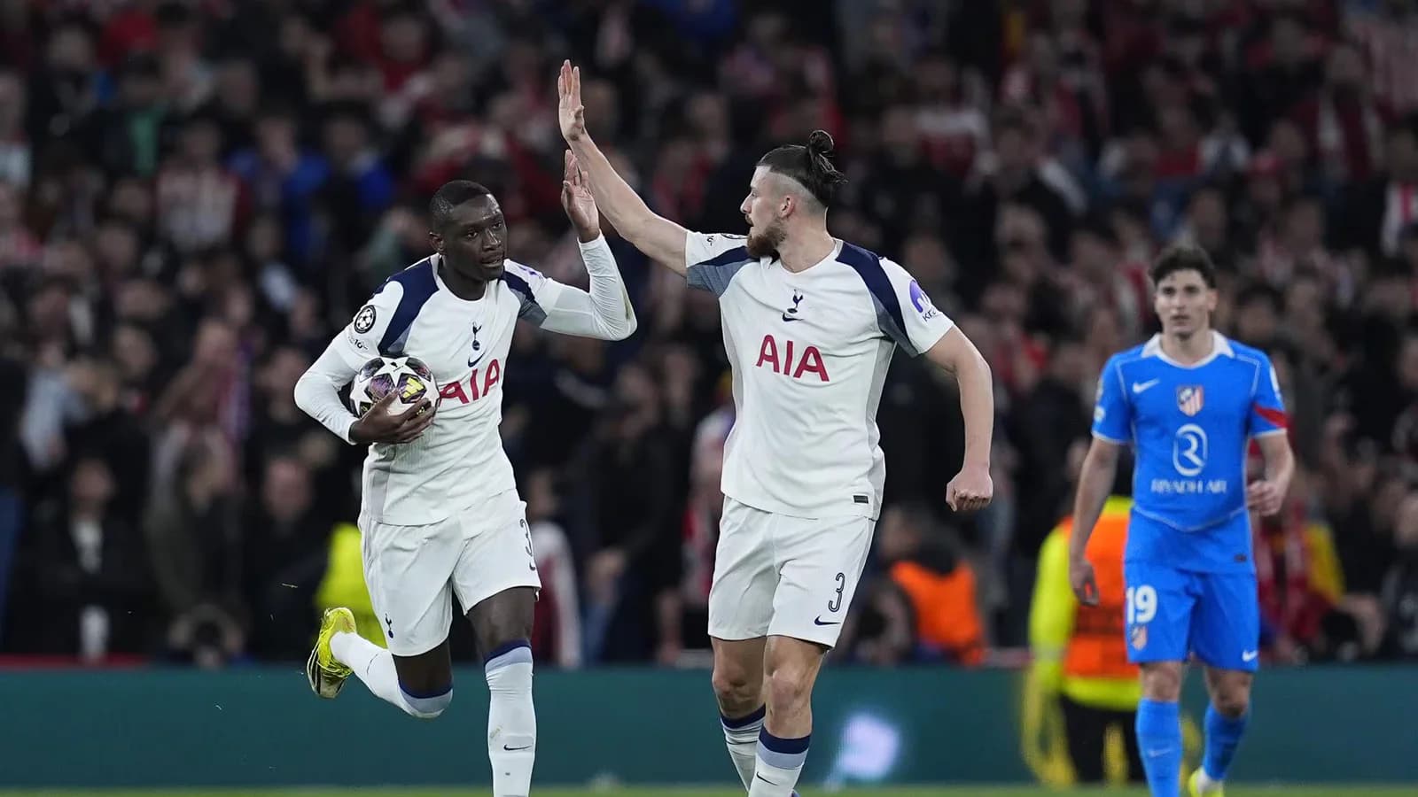 Randal Kolo Muani deja el PSG y vuelve a la Juventus