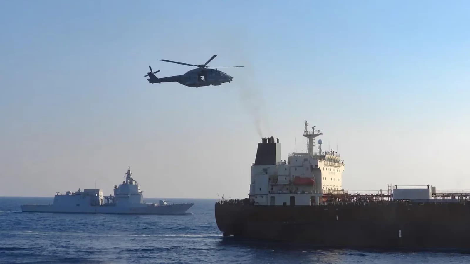 Italia inspeccionó un petrolero sancionado por su presunto vínculo con Rusia