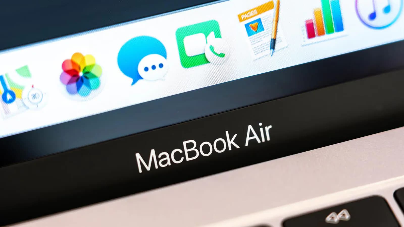 El MacBook Air enfrenta demoras de hasta un mes por la falta de chips de memoria