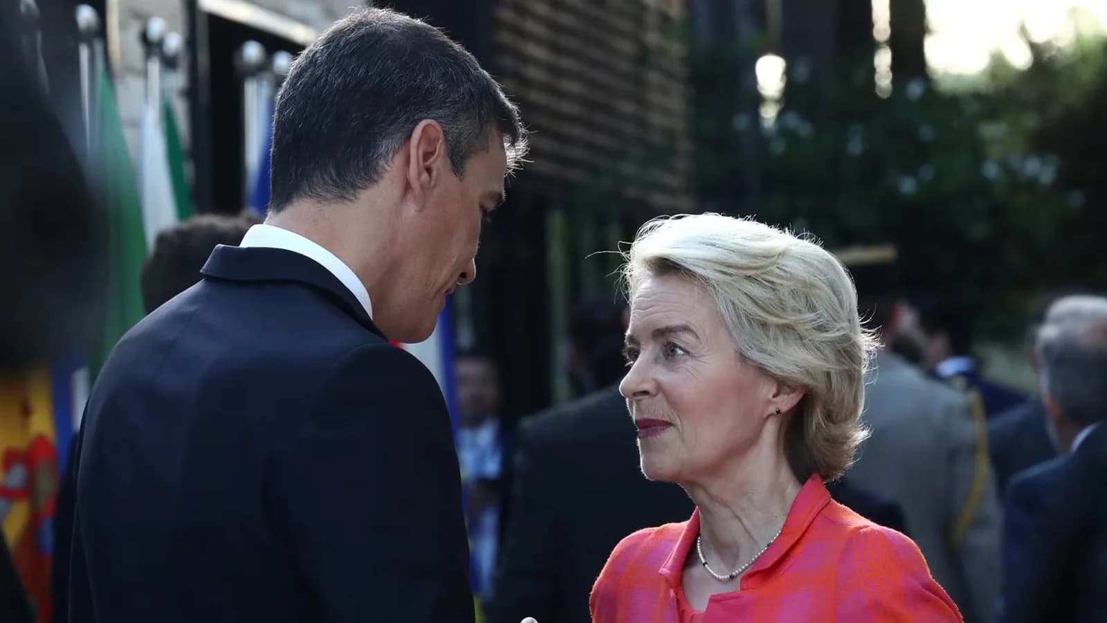 Von der Leyen pide reforzar las fronteras de la UE tras la crisis migratoria en Ceuta
