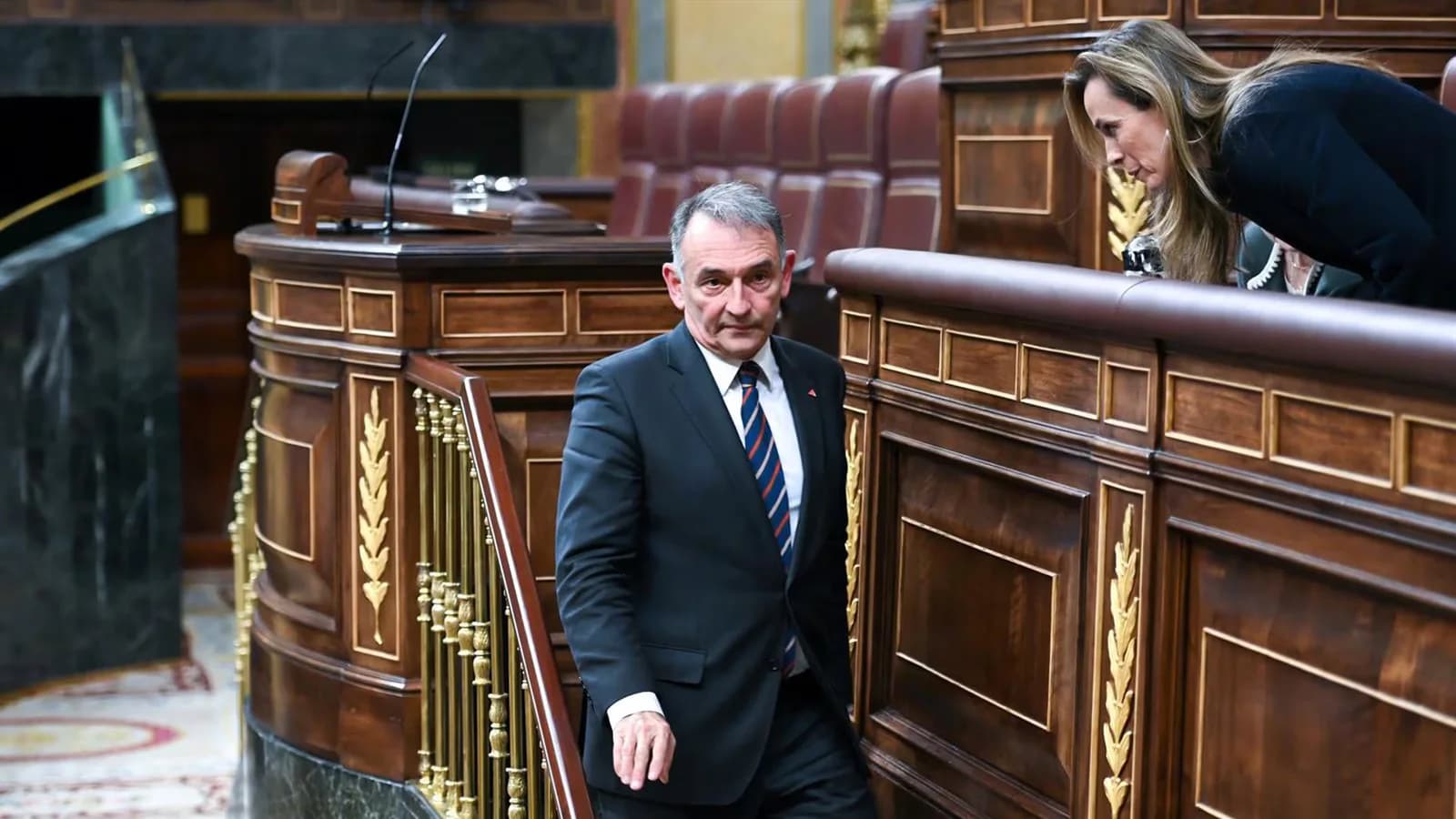 Enrique Santiago pidió retirar tropas españolas de cinco países del este europeo