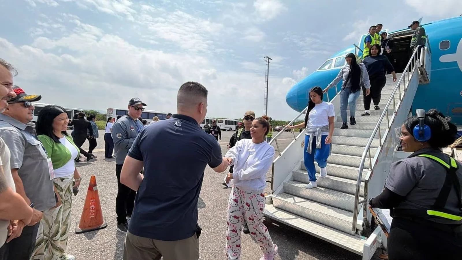 Aterrizó en Venezuela un vuelo desde Miami con 147 ciudadanos retornados