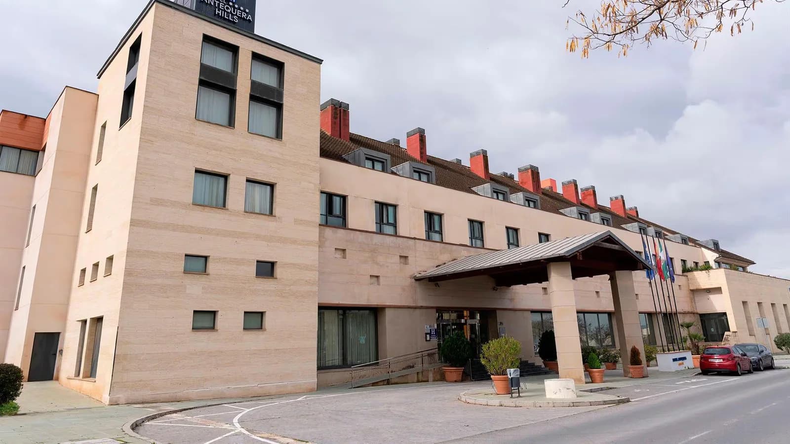 Hoteles Silken ganó 5,97 millones de euros en 2025, un 17,22% menos