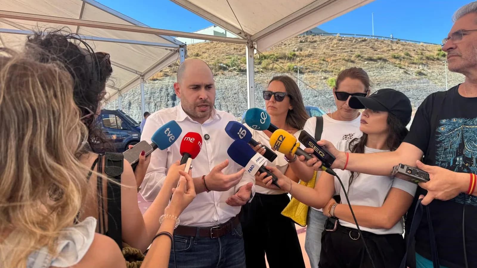 El Gobierno advierte que Fiscalía actuará si las autonomías rechazan a menores de Ceuta