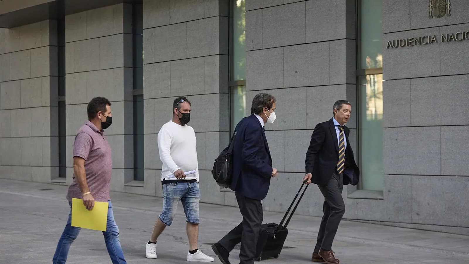 Dos acusados del naufragio del Villa de Pitanxo reciben la notificación del juicio oral