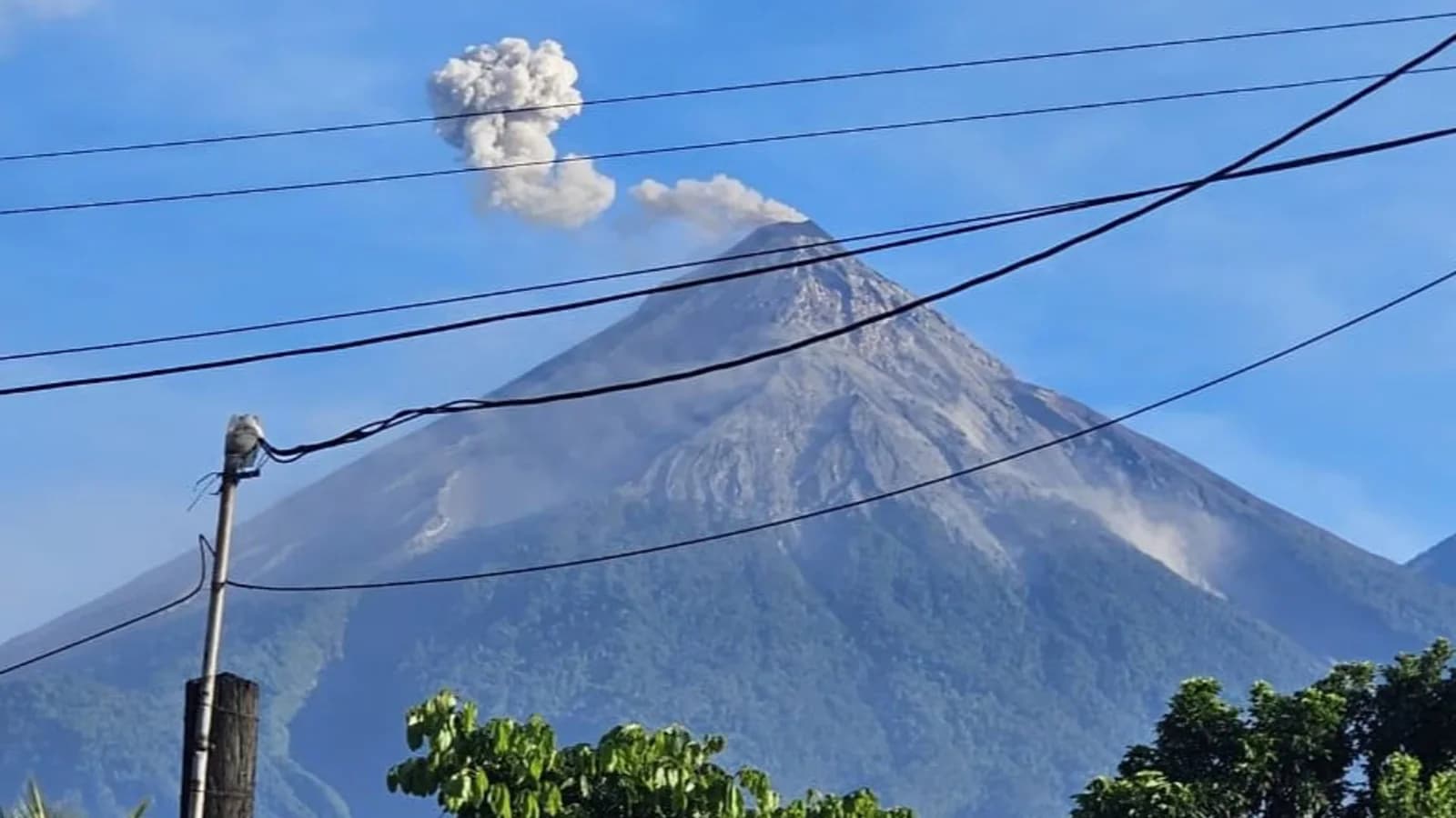 Guatemala informó el fin de la erupción del volcán de Fuego tras 50 horas