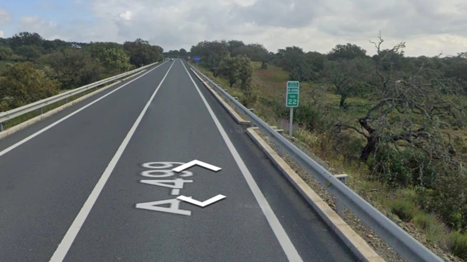 Murió una mujer de 48 años tras volcar con su auto en Villanueva de los Castillejos