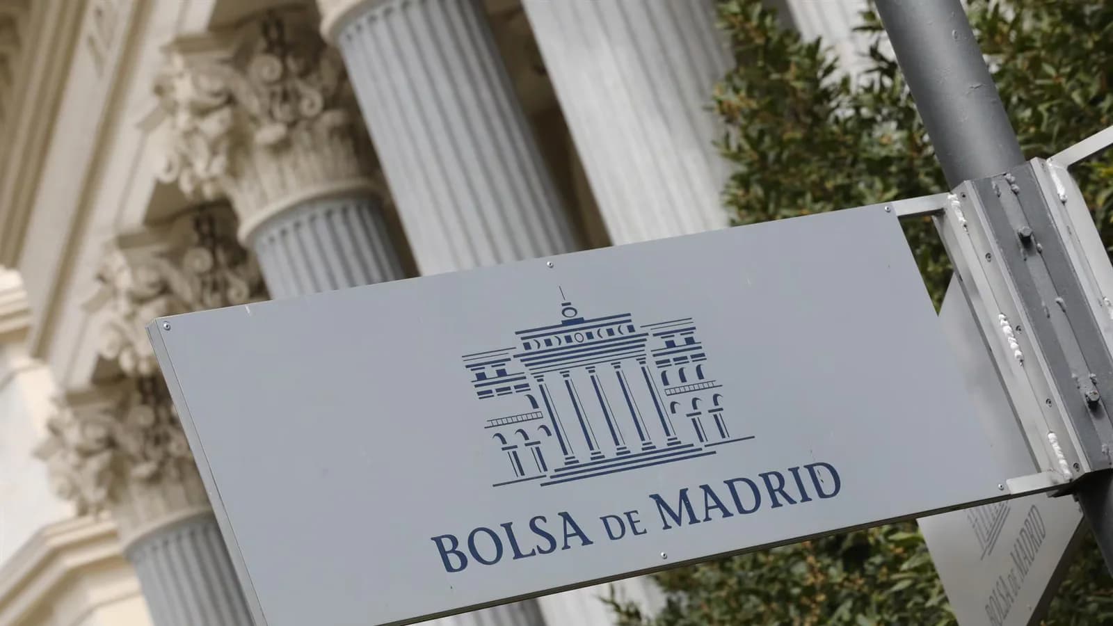 El Ibex 35 avanza 0,45% y supera los 20.100 puntos en la apertura