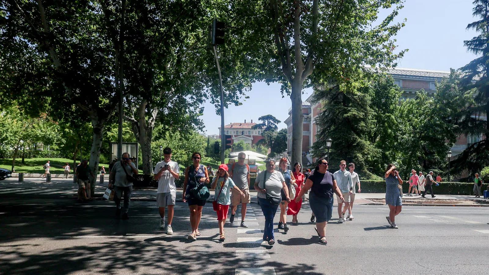 España alcanza un récord de 49,8 millones de habitantes a 1 de julio